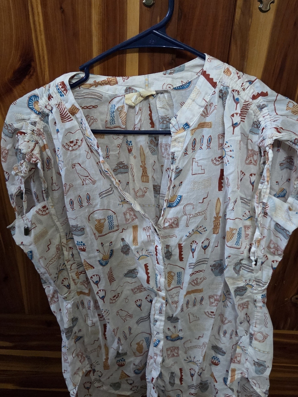 Anthropologie Lightweight White Printed Artwort By DANIELLE KROLL  Women’s Top